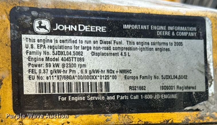 image for item DY0025 2005 John Deere 310SG backhoe