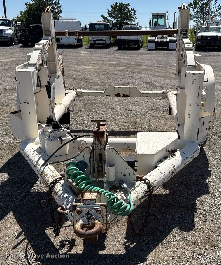 image for item DY0028 1977 Eaton Metal Product TCR14ES reel trailer