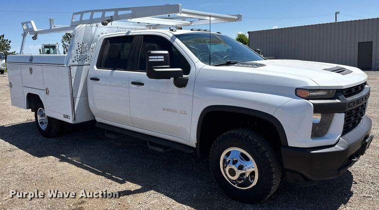 image for item DY0031 2020 Chevrolet Silverado 3500HD Crew Cab utility bed pickup truck