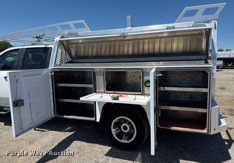 image for item DY0031 2020 Chevrolet Silverado 3500HD Crew Cab utility bed pickup truck