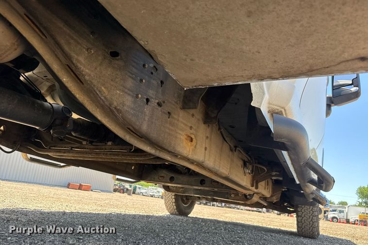 image for item DY0031 2020 Chevrolet Silverado 3500HD Crew Cab utility bed pickup truck