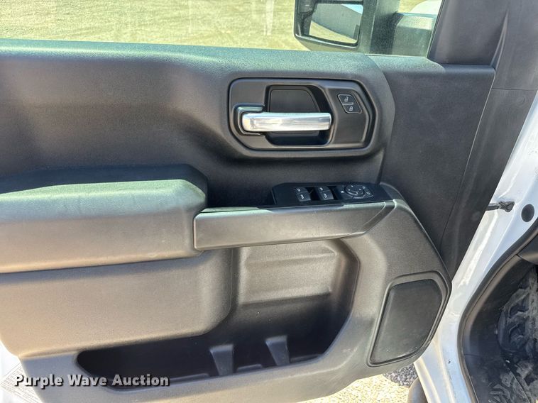 image for item DY0031 2020 Chevrolet Silverado 3500HD Crew Cab utility bed pickup truck