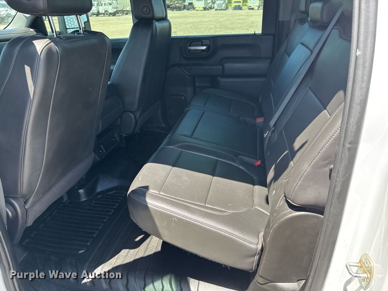 image for item DY0031 2020 Chevrolet Silverado 3500HD Crew Cab utility bed pickup truck