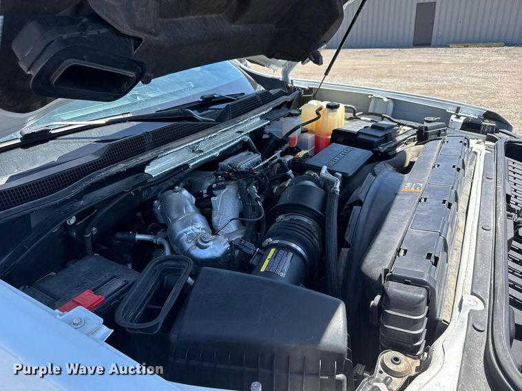 image for item DY0031 2020 Chevrolet Silverado 3500HD Crew Cab utility bed pickup truck