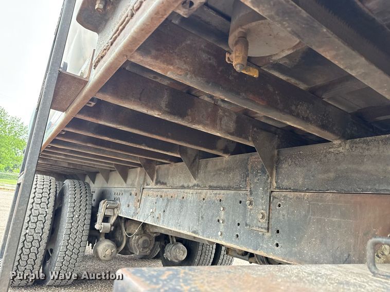 image for item DY0039 1992 White GMC WCA water truck