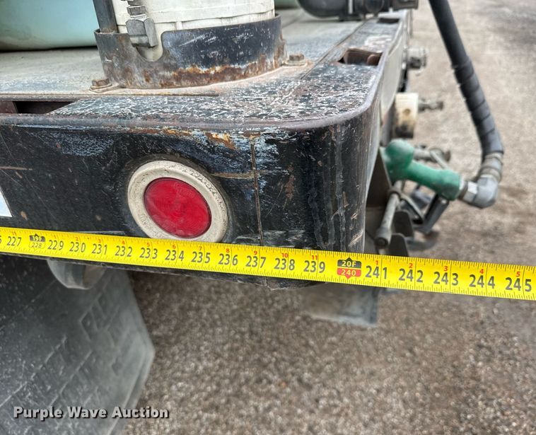 image for item DY0039 1992 White GMC WCA water truck