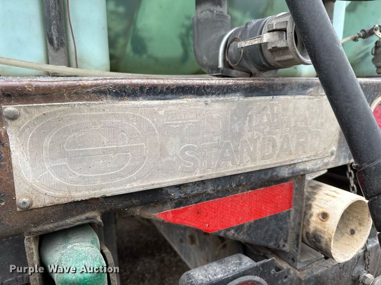 image for item DY0039 1992 White GMC WCA water truck