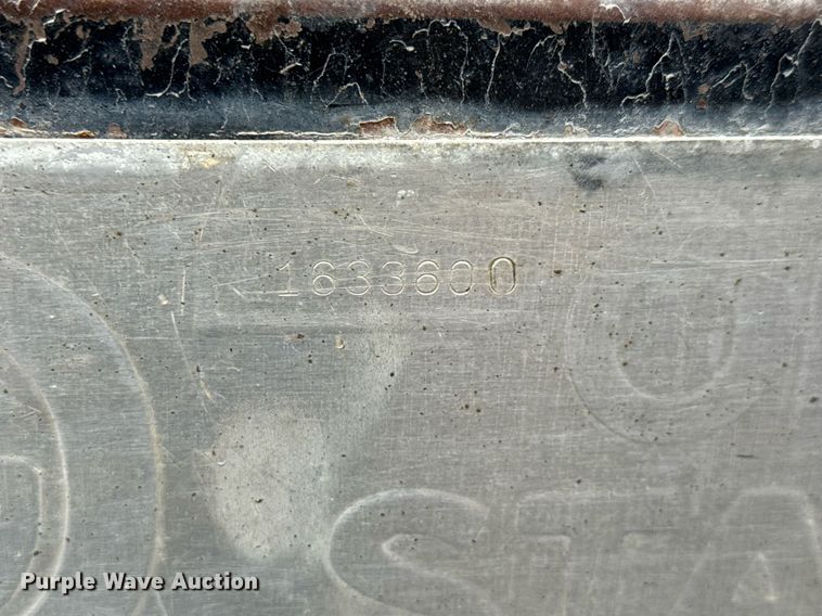 image for item DY0039 1992 White GMC WCA water truck