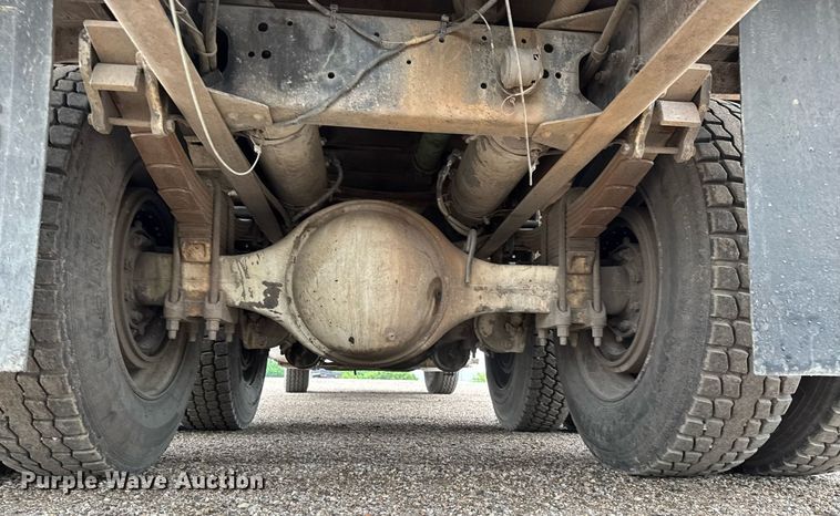 image for item DY0039 1992 White GMC WCA water truck