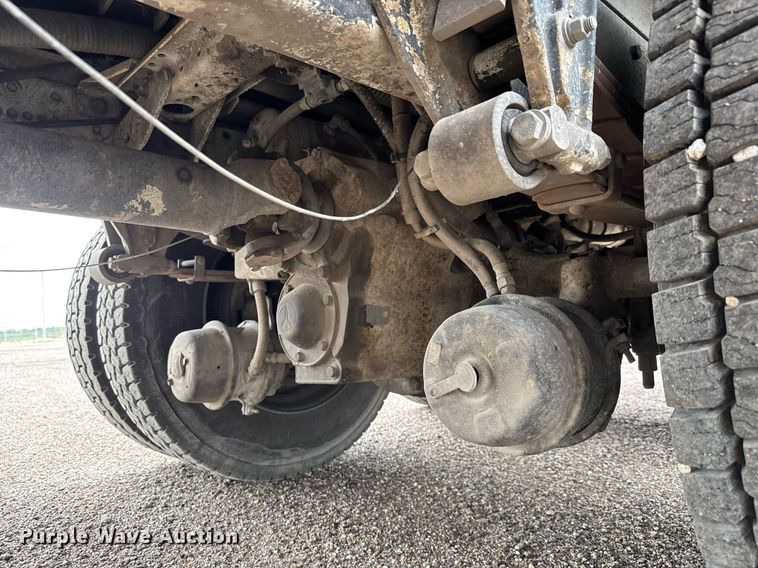 image for item DY0039 1992 White GMC WCA water truck