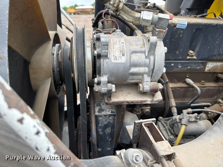 image for item DY0039 1992 White GMC WCA water truck