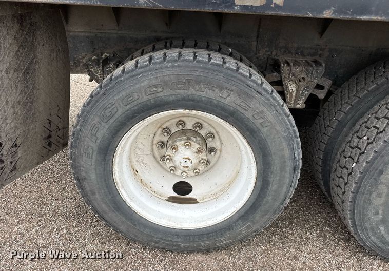 image for item DY0039 1992 White GMC WCA water truck