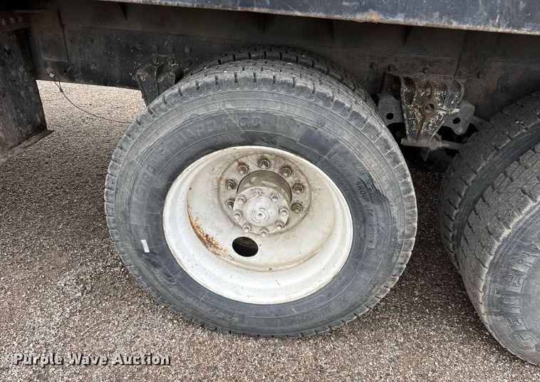 image for item DY0039 1992 White GMC WCA water truck