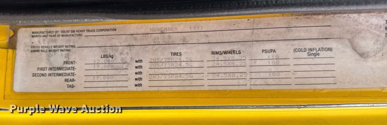 image for item DY0039 1992 White GMC WCA water truck