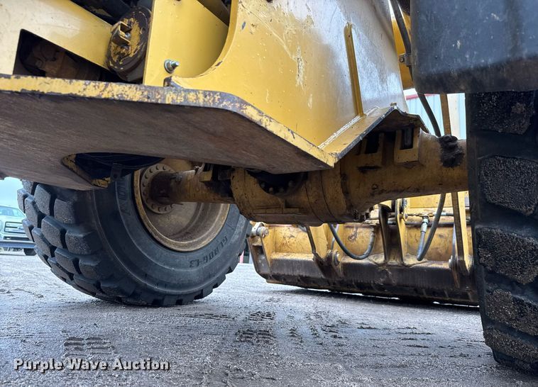 image for item DY0071 2003 Caterpillar 928G wheel loader