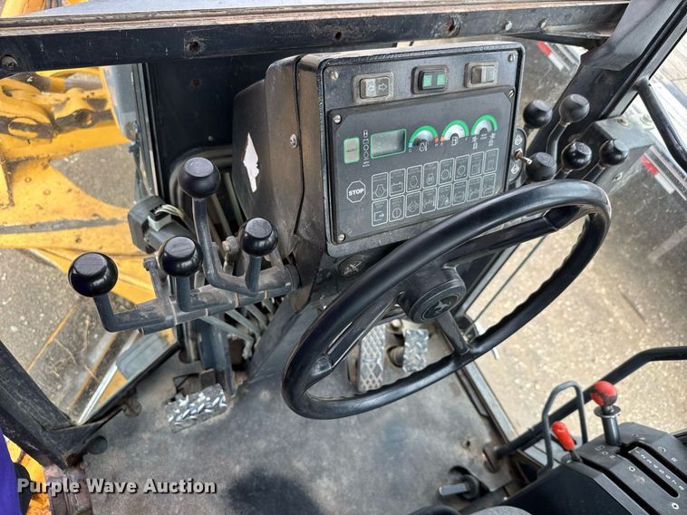 image for item DY0073 2004 John Deere 772CH Series II motor grader