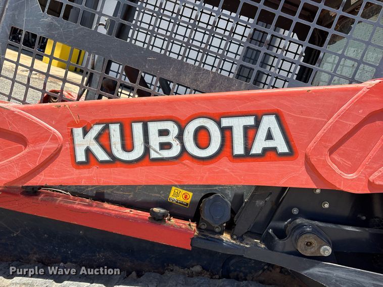 image for item DY0469 2019 Kubota SVL75-2 tracked skid steer loader