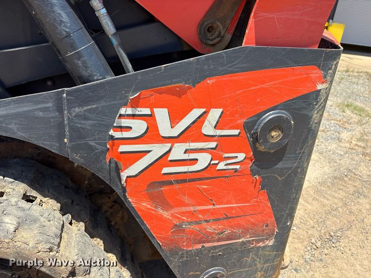 image for item DY0469 2019 Kubota SVL75-2 tracked skid steer loader