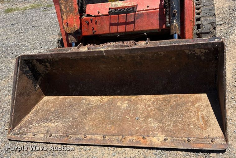 image for item DY0469 2019 Kubota SVL75-2 tracked skid steer loader