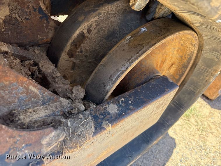 image for item DY0469 2019 Kubota SVL75-2 tracked skid steer loader