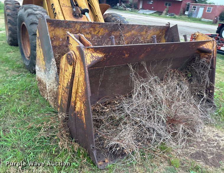 image for item DY0511 1977 John Deere 444 wheel loader
