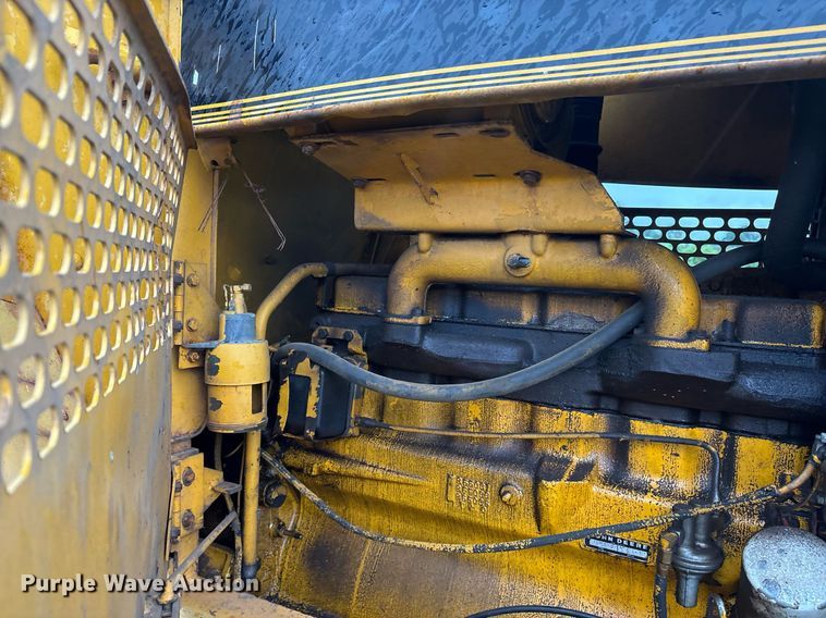 image for item DY0511 1977 John Deere 444 wheel loader