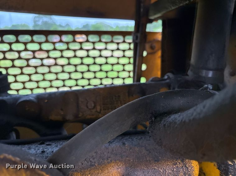 image for item DY0511 1977 John Deere 444 wheel loader