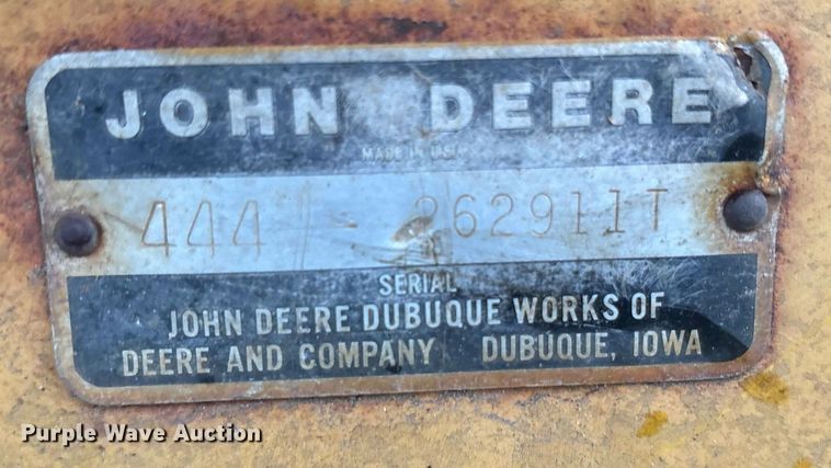 image for item DY0511 1977 John Deere 444 wheel loader