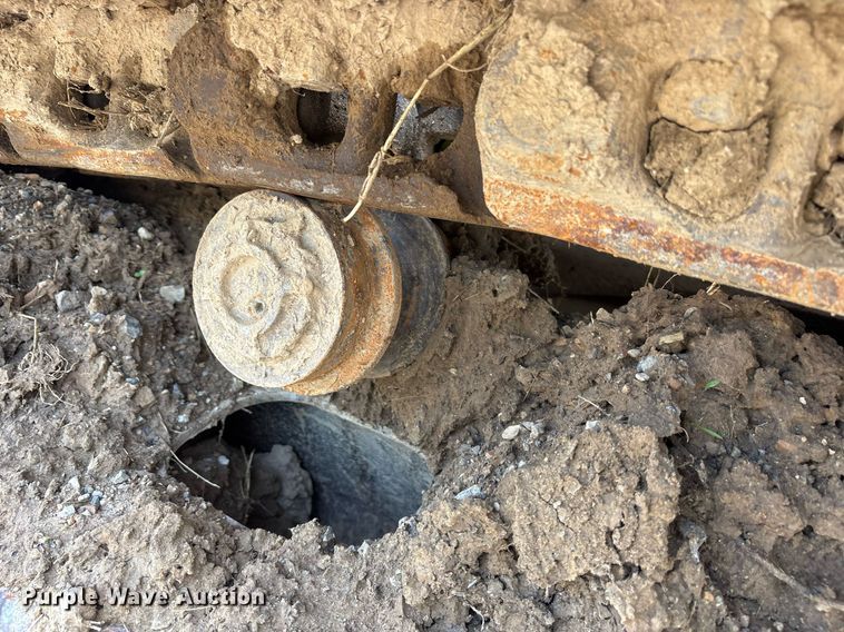 image for item DY0517 2002 John Deere 230C LC excavator