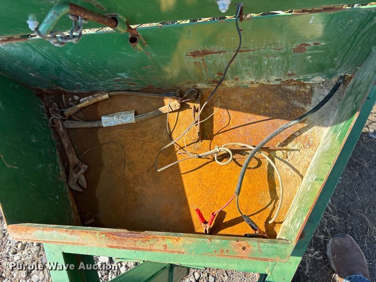 image for item DY0518 2013 East Texas Trailers fuel trailer