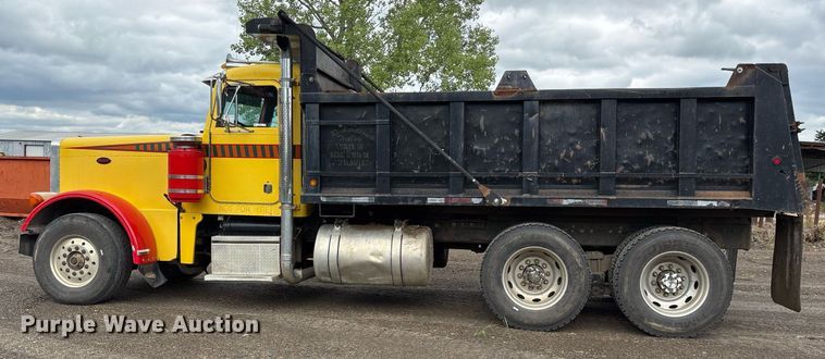 image for item DY0524 1988 Peterbilt dump truck
