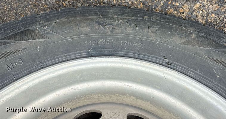 image for item DY0524 1988 Peterbilt dump truck