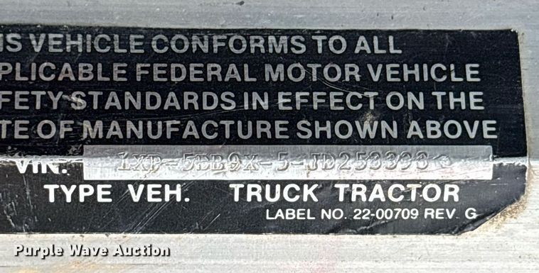 image for item DY0524 1988 Peterbilt dump truck