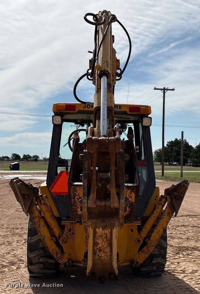 image for item DY2501 1989 John Deere 410C backhoe