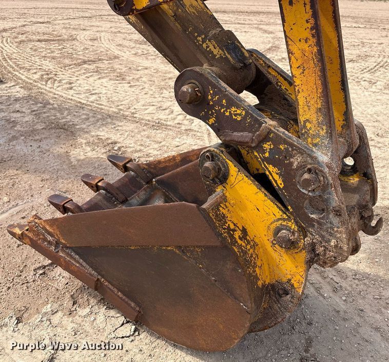 image for item DY2501 1989 John Deere 410C backhoe