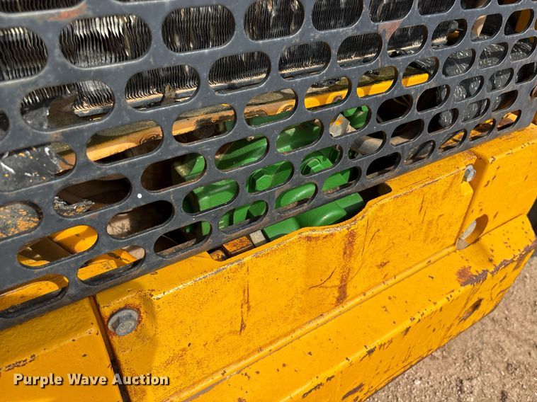 image for item DY2501 1989 John Deere 410C backhoe