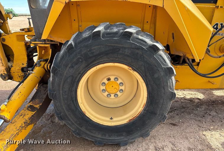 image for item DY2501 1989 John Deere 410C backhoe