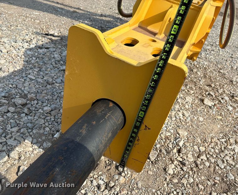 image for item DY2519 2024 Jisan JSB2200B breaker