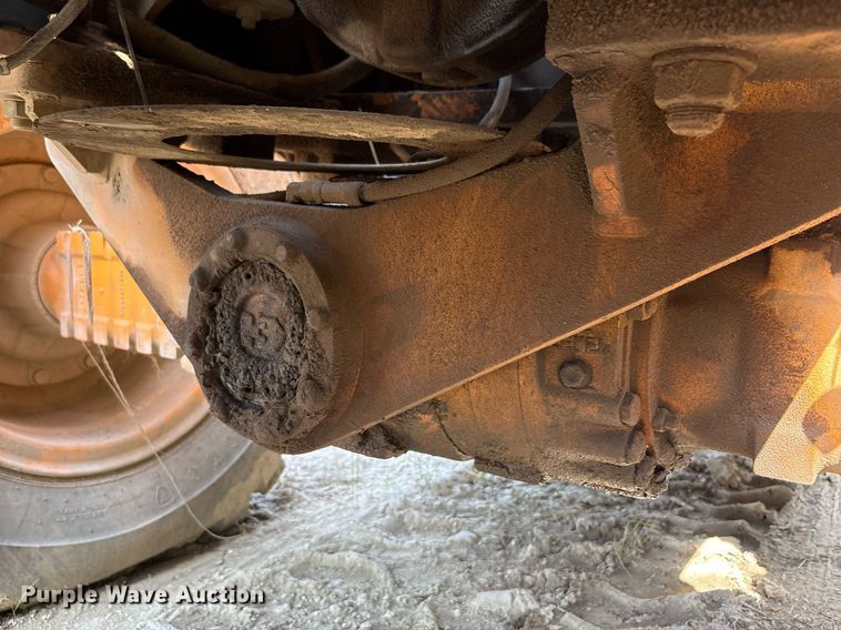 image for item DY2521 2001 Hyundai HL740-3 wheel loader