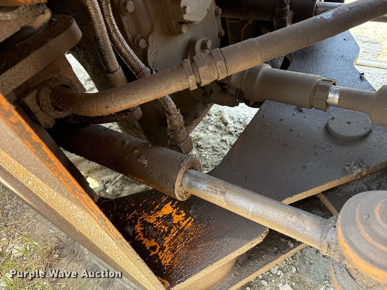 image for item DY2521 2001 Hyundai HL740-3 wheel loader