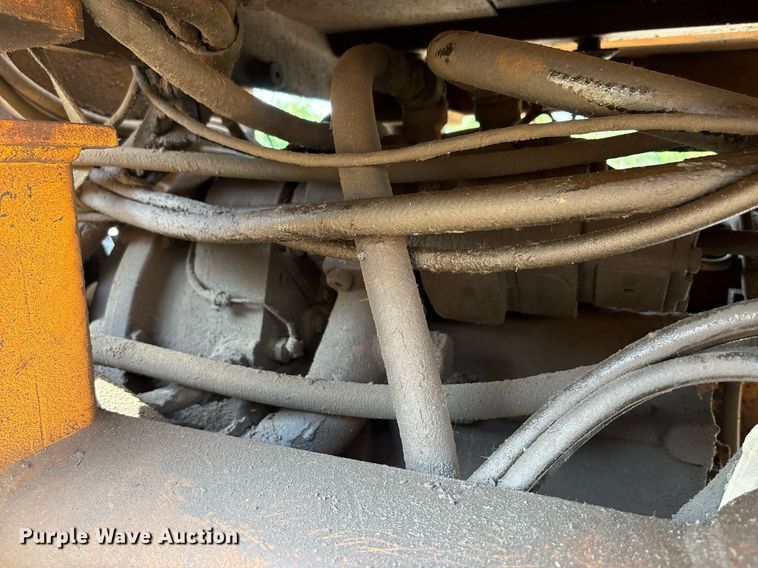 image for item DY2521 2001 Hyundai HL740-3 wheel loader