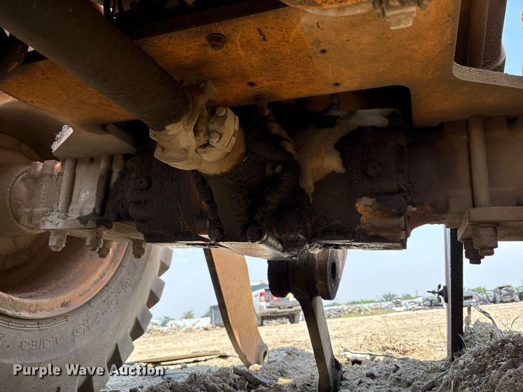 image for item DY2521 2001 Hyundai HL740-3 wheel loader