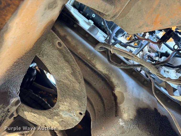 image for item DY2521 2001 Hyundai HL740-3 wheel loader