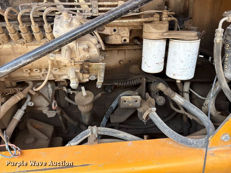 image for item DY2521 2001 Hyundai HL740-3 wheel loader