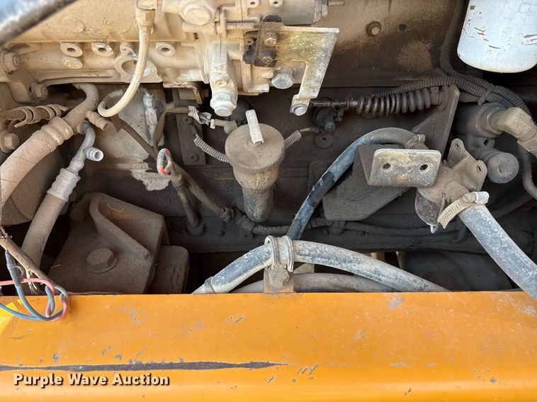 image for item DY2521 2001 Hyundai HL740-3 wheel loader