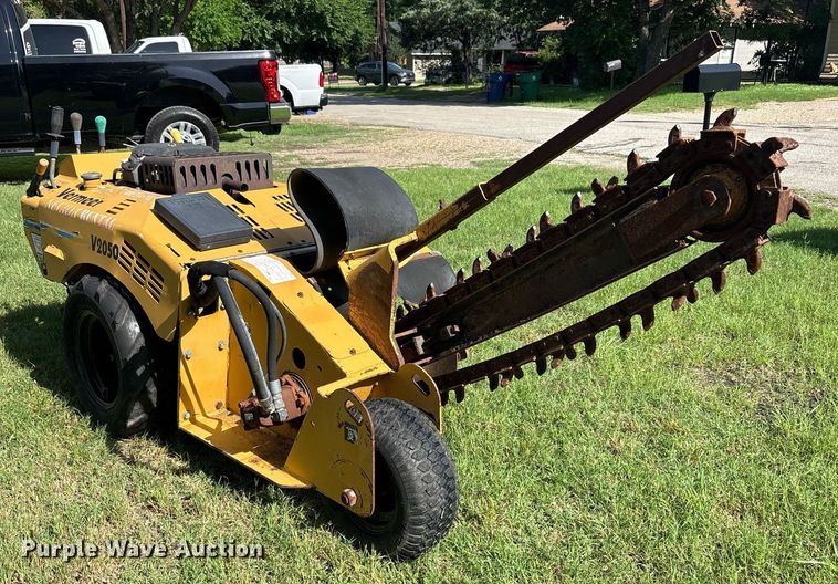 image for item DY2525 2000 Vermeer V2050 trencher