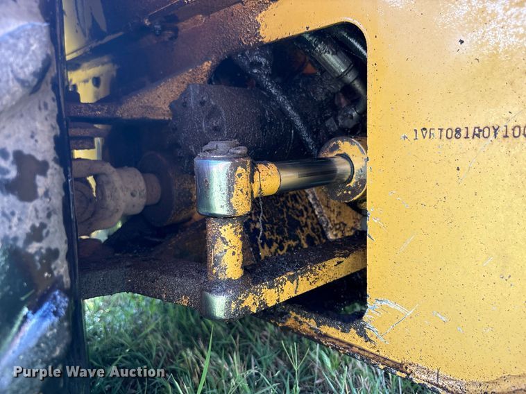 image for item DY2525 2000 Vermeer V2050 trencher