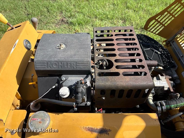 image for item DY2525 2000 Vermeer V2050 trencher