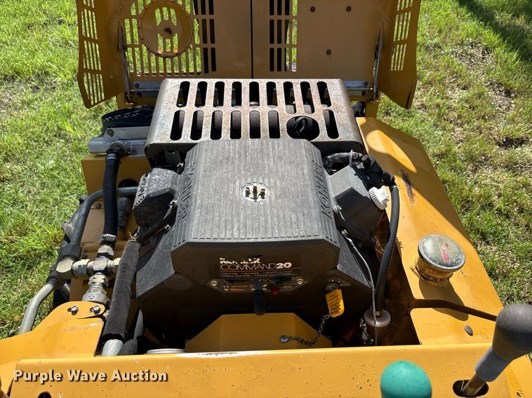 image for item DY2525 2000 Vermeer V2050 trencher