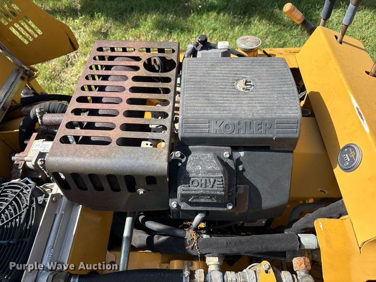 image for item DY2525 2000 Vermeer V2050 trencher